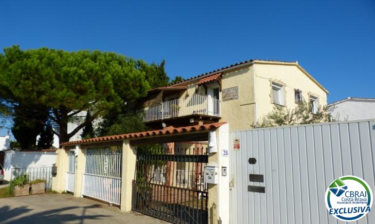 for saleFlat/Apartment Empuriabrava