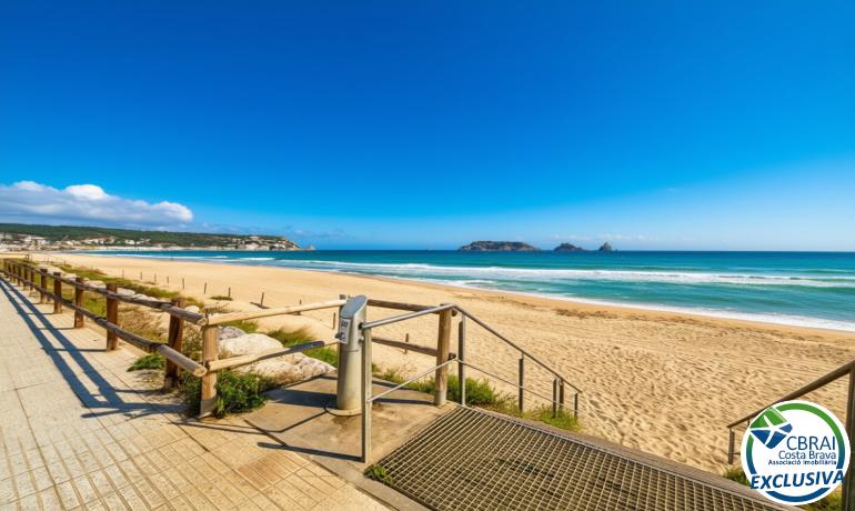 for saleStudio Torroella de Montgrí