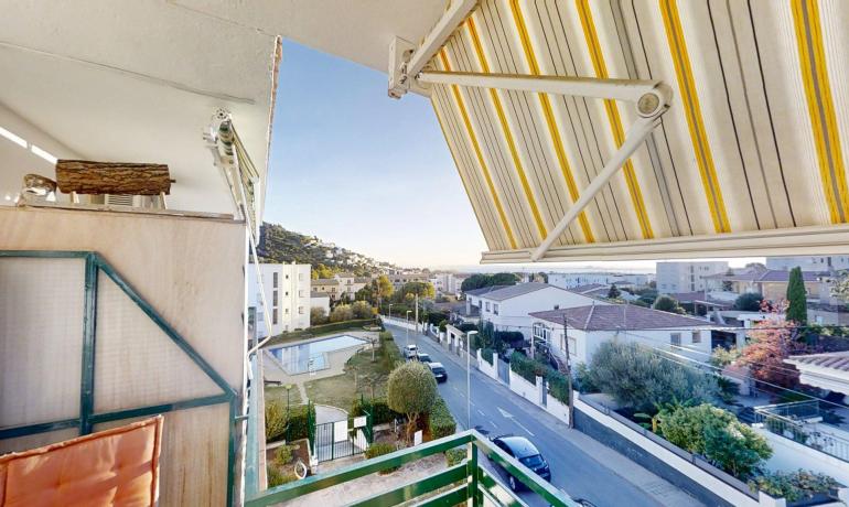 for saleFlat/Apartment Roses