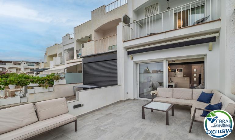 for saleSingular property Empuriabrava