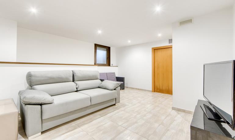 Excepcional en Roses. Apartamento de alto standing en primera linea de mar en Canyelles