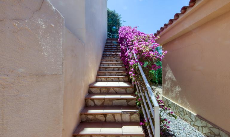 Belle maison à Palau-saverdera avec vue spectaculaire