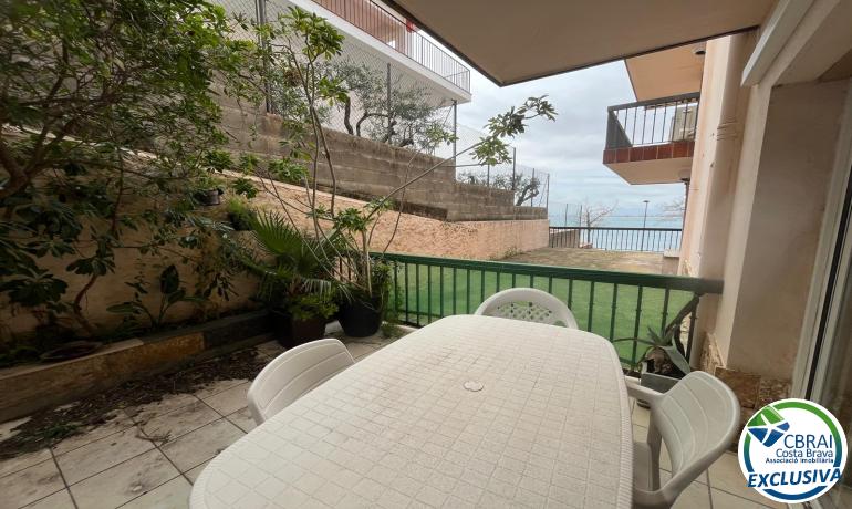 for saleFlat/Apartment Roses