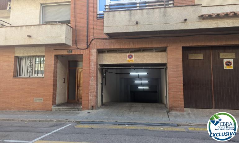 Venta de  Parking en Roses, Costa Brava