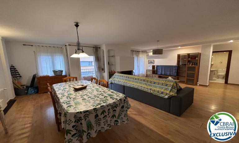 для продажиапартаменты Roses