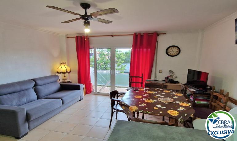 for saleFlat/Apartment Roses