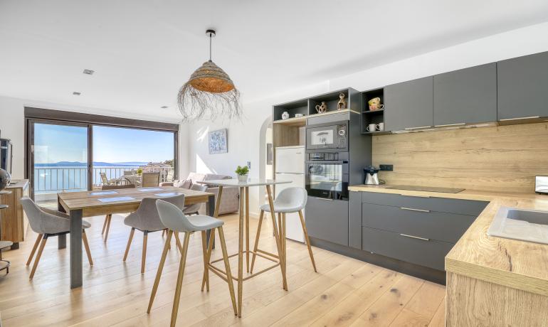 ✨ Apartamento Reformado con Vistas al Mar en Canyelles – Roses ✨