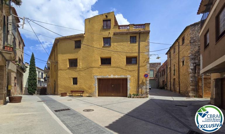 Venda de Casa Peralada