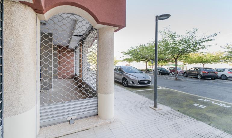 Venta de  Local en Roses, Costa Brava