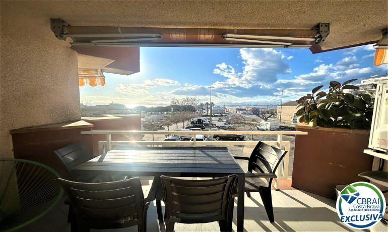 for saleFlat/Apartment Roses