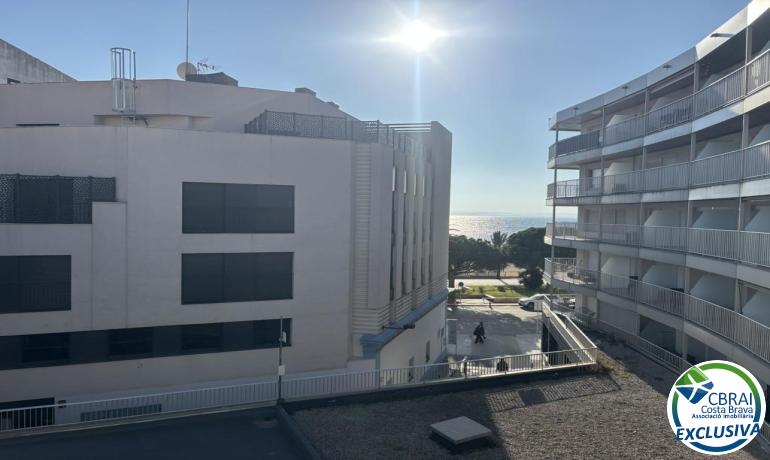 для продажиапартаменты Roses