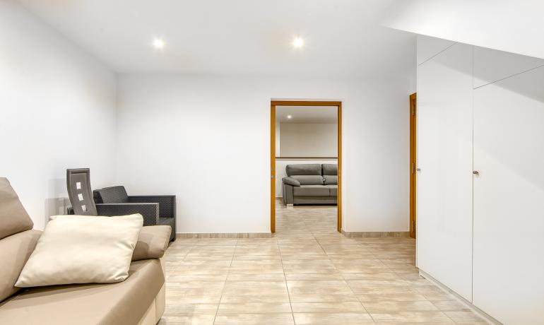 Excepcional en Roses. Apartamento de alto standing en primera linea de mar en Canyelles