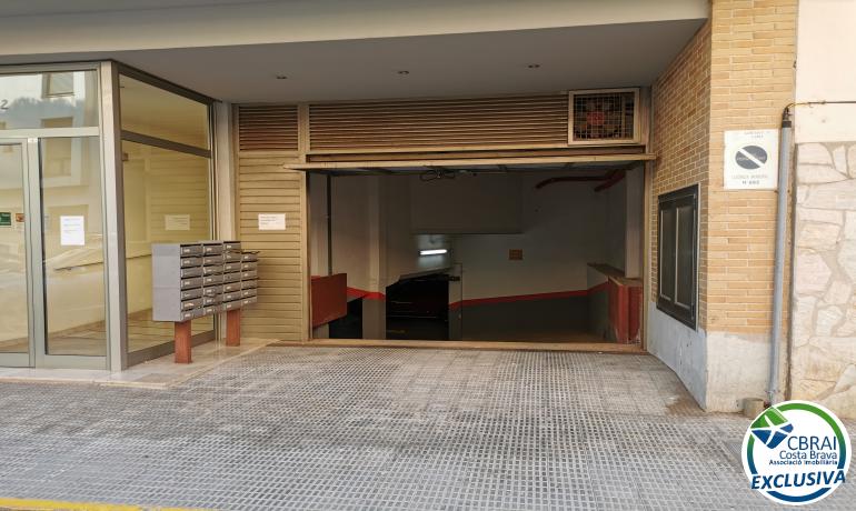 Venta de plazas de aparcamiento en Llançà