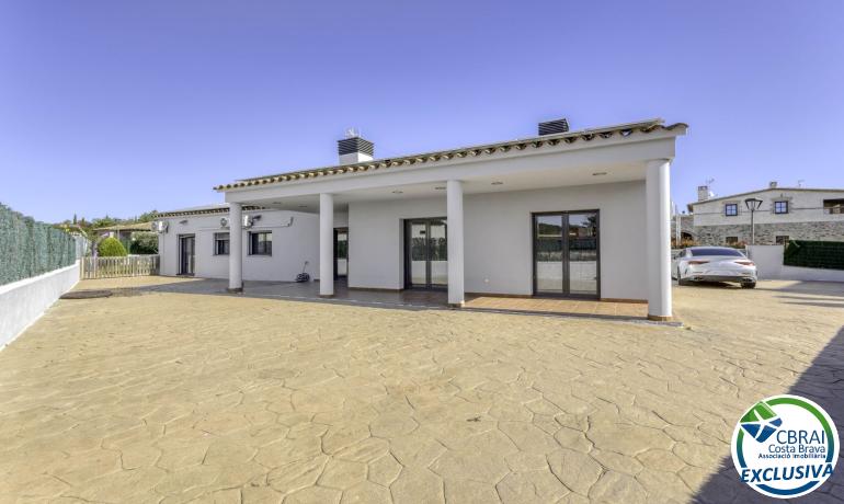 for saleHouse Cistella