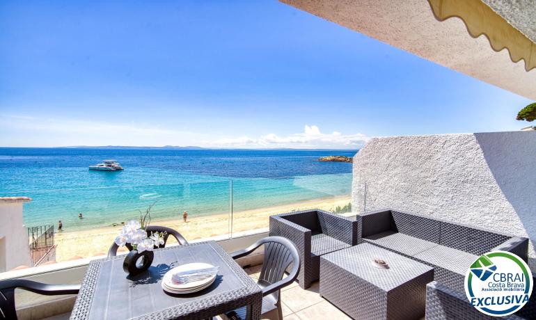 for saleFlat/Apartment Roses