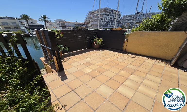 для продажиапартаменты Empuriabrava