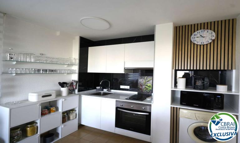 для продажиапартаменты Roses