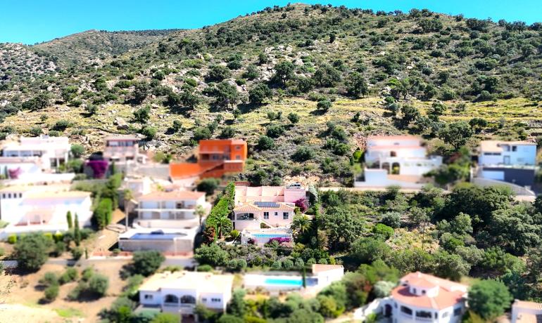 Belle maison à Palau-saverdera avec vue spectaculaire