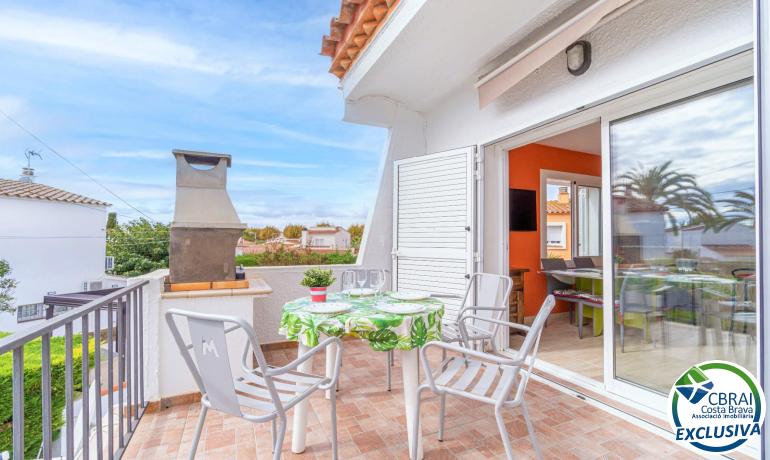 для продажиапартаменты Empuriabrava