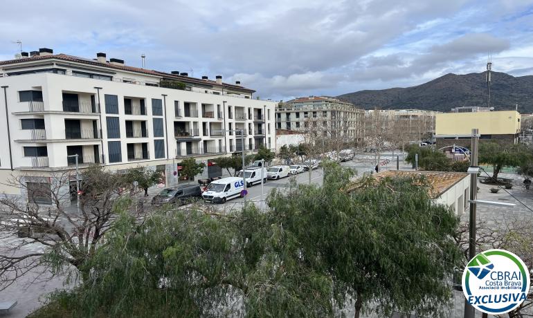 for saleFlat/Apartment Roses